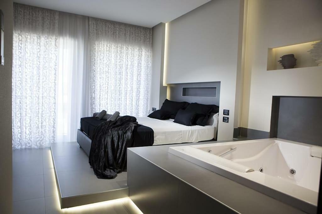 Crystal Skyline Neapolis Daire Dış mekan fotoğraf